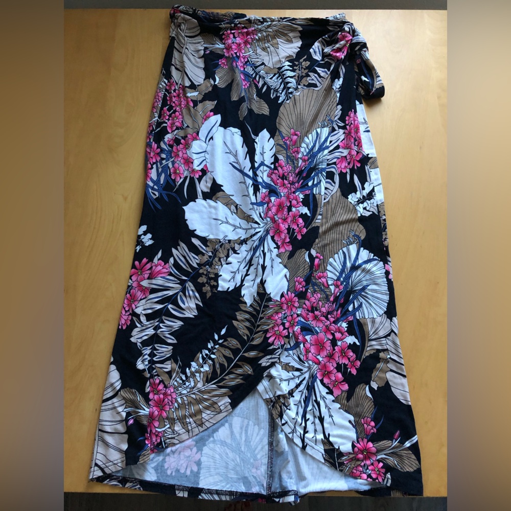 Pull on Women's Floral Midi Skirt Hawaiian/vacation/luau